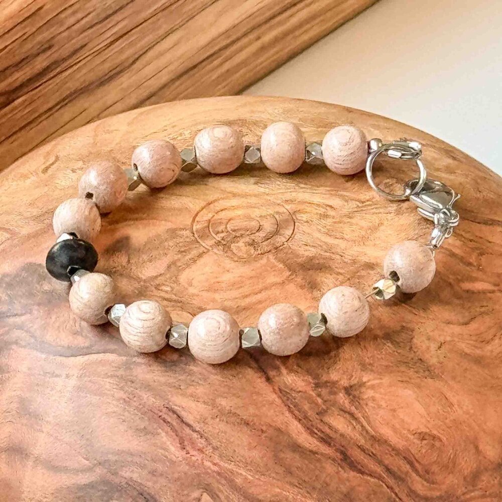 Unisex Rosewood beaded bracelet with metal accent beads - Picture 7 of 8